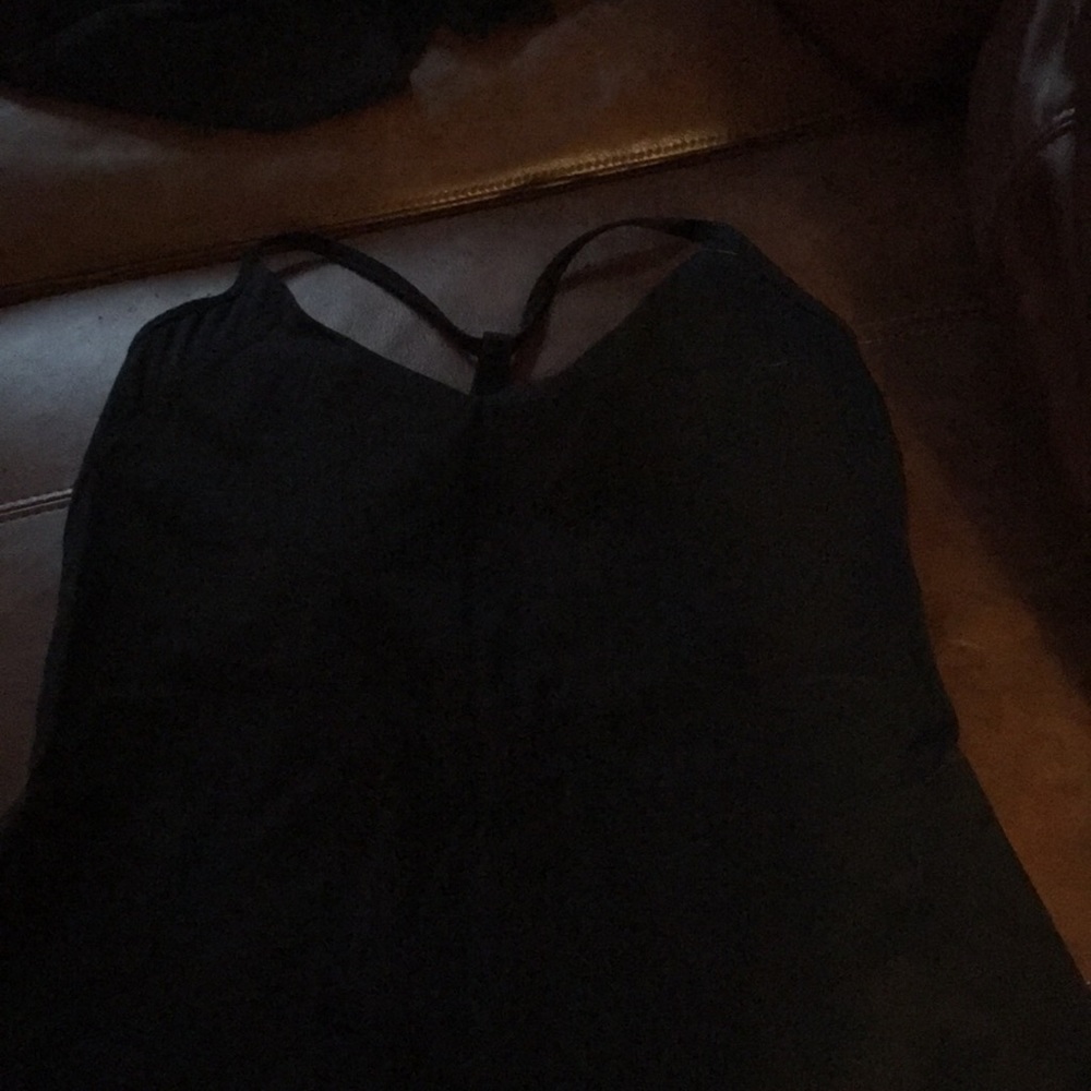 Black lululemon fitted tank